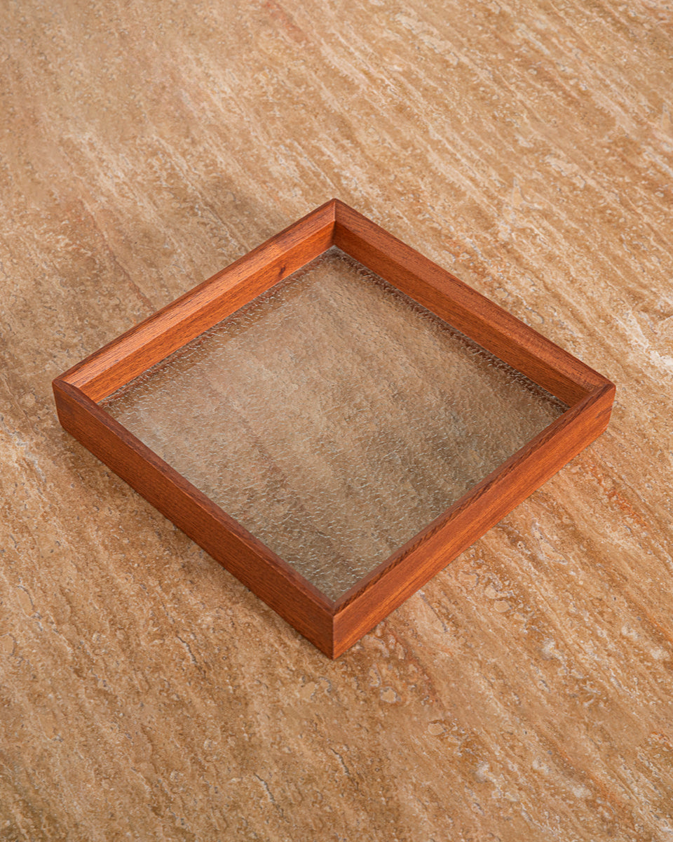 BROWN TRAY WITH GLASS