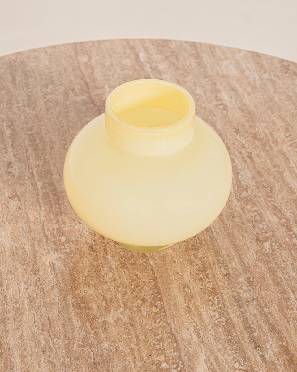 BLONDE VASE