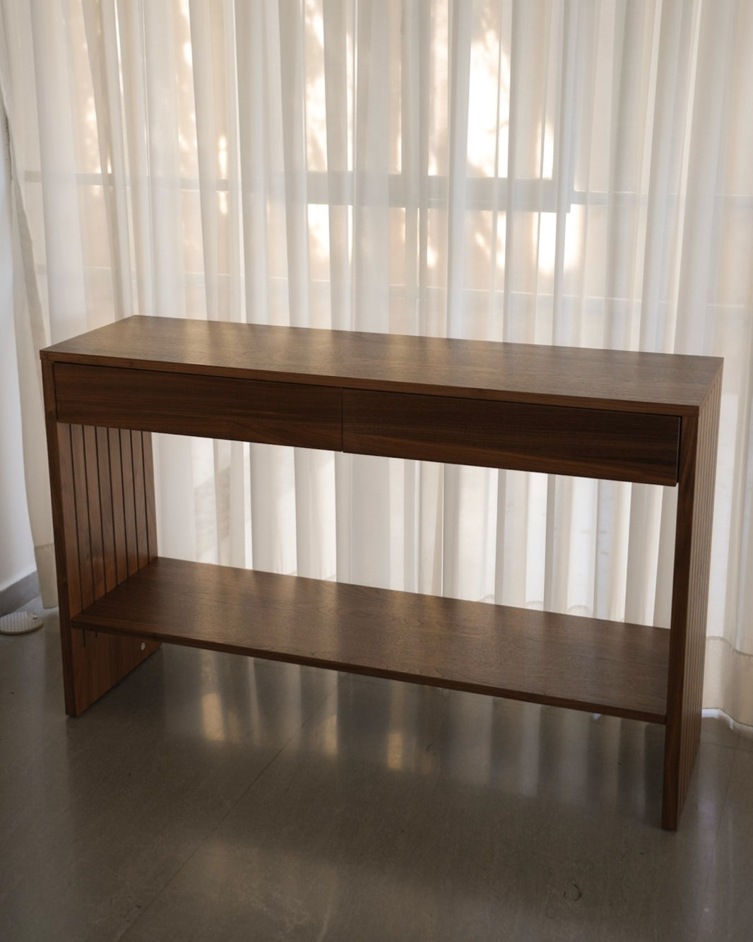 Horizon - Walnut