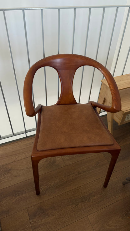 Sample Chair -  תצוגה איסוף עצמי בלבד