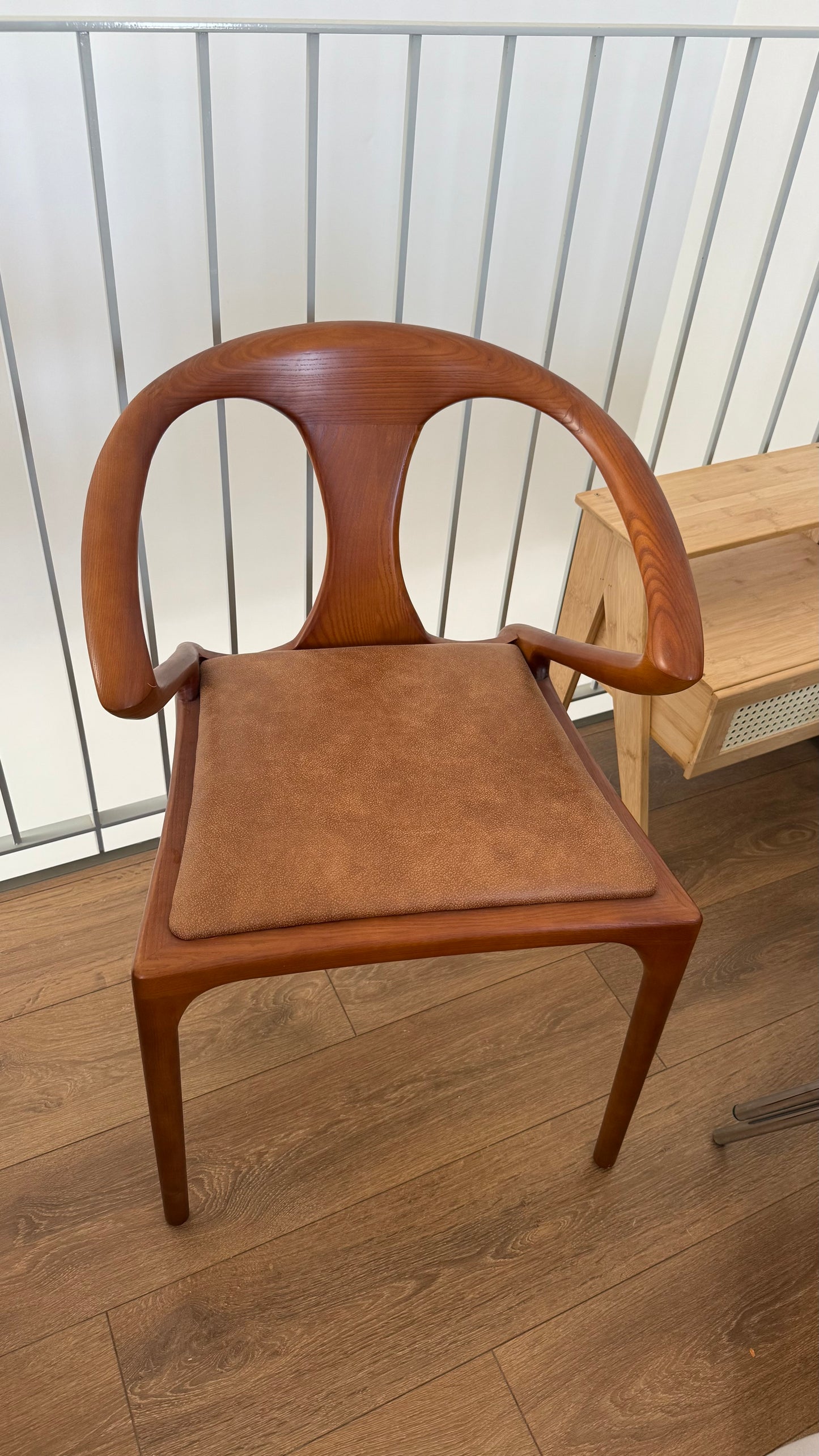 Sample Chair -  תצוגה איסוף עצמי בלבד