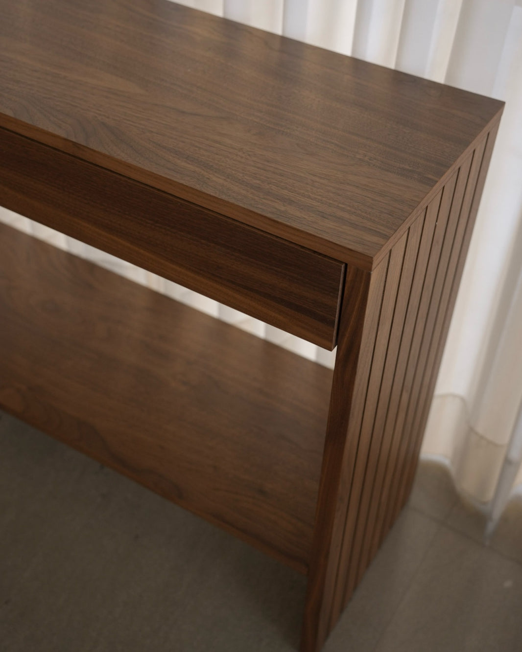 Horizon - Walnut