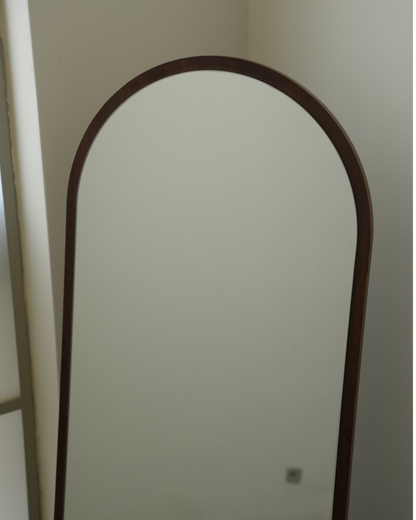 LUNA - Walnut Color
