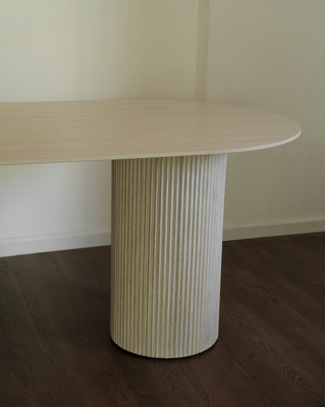 Noor - Dining table