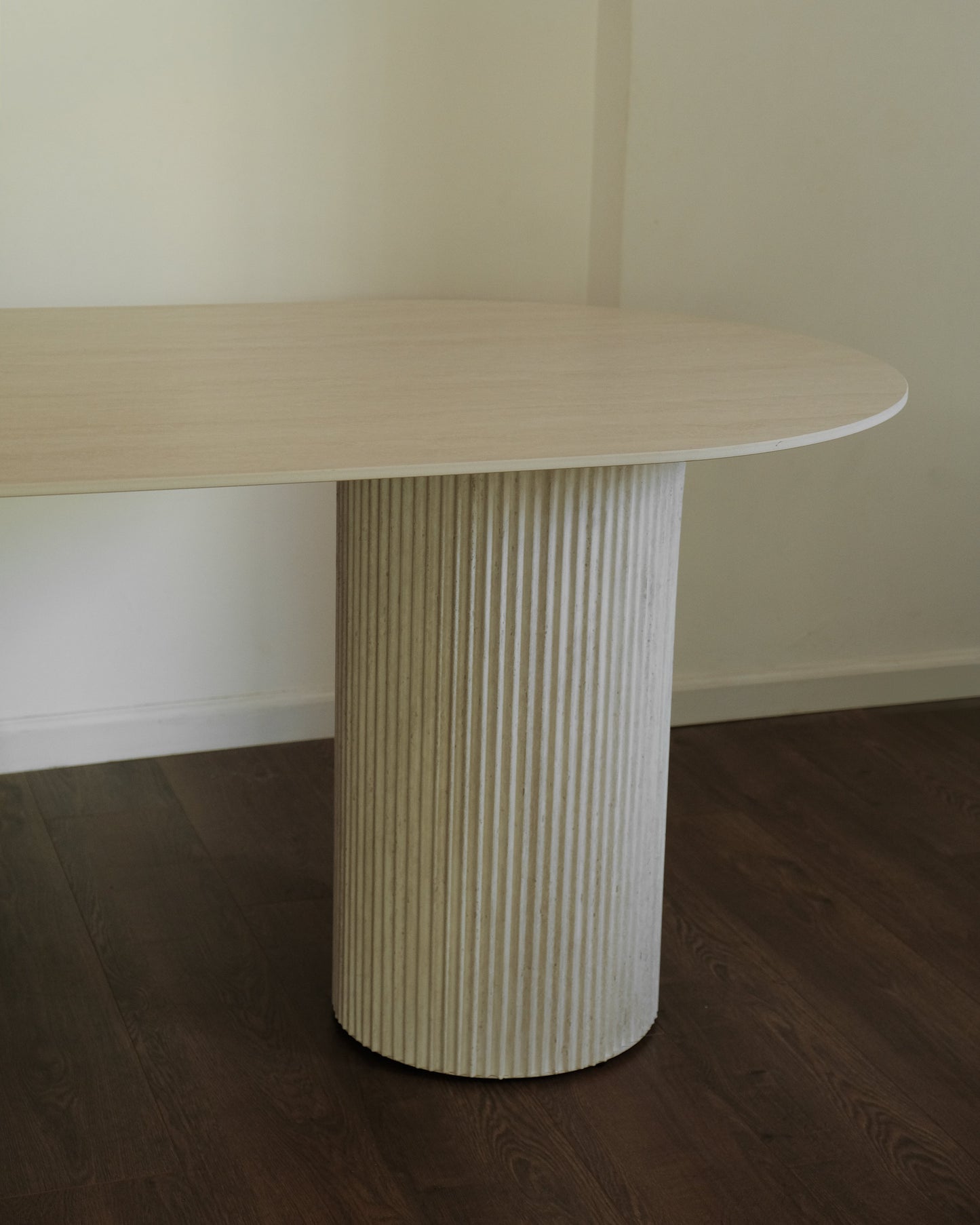 Noor - Dining table