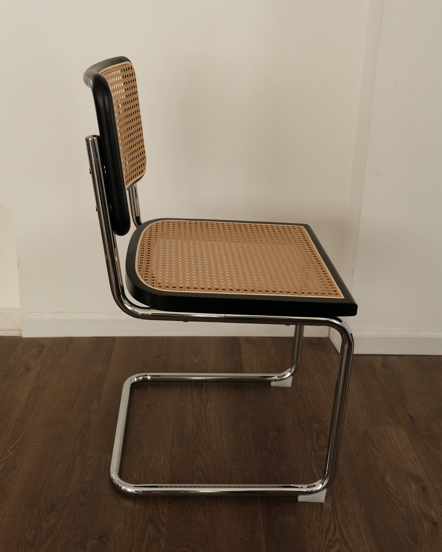 LISON - Black