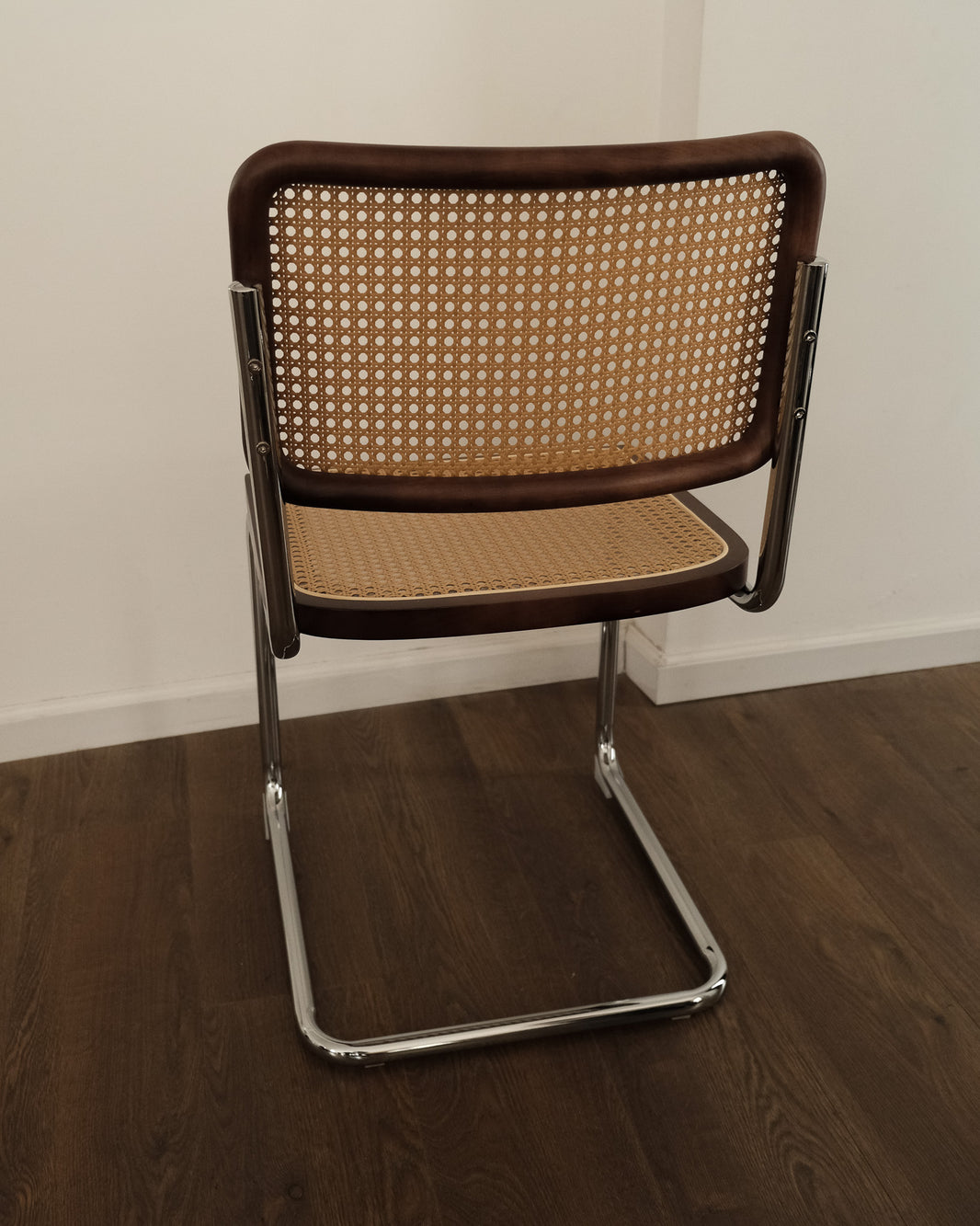 LISON - Walnut