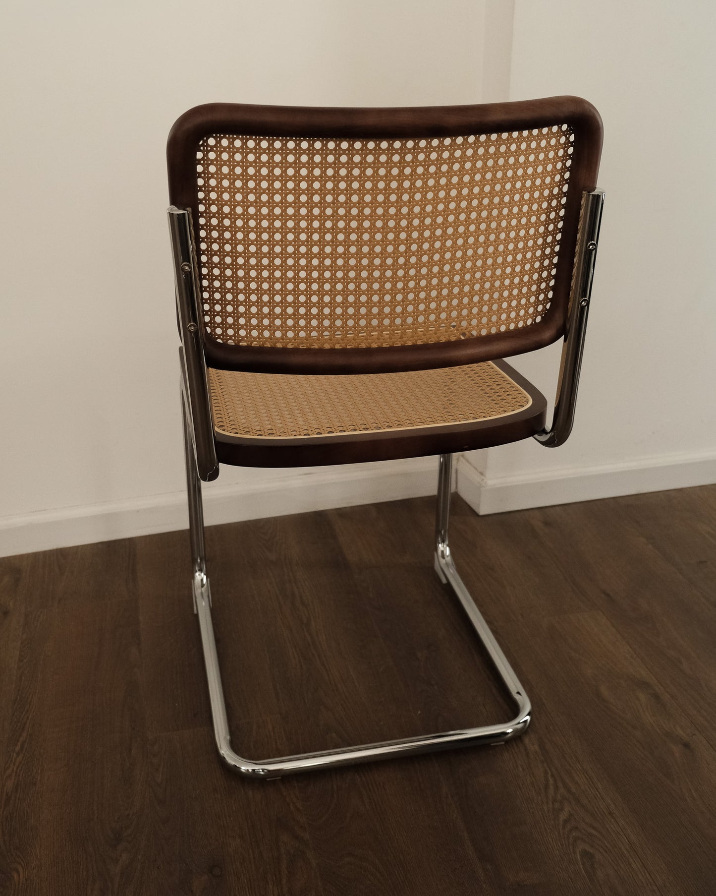 LISON - Walnut