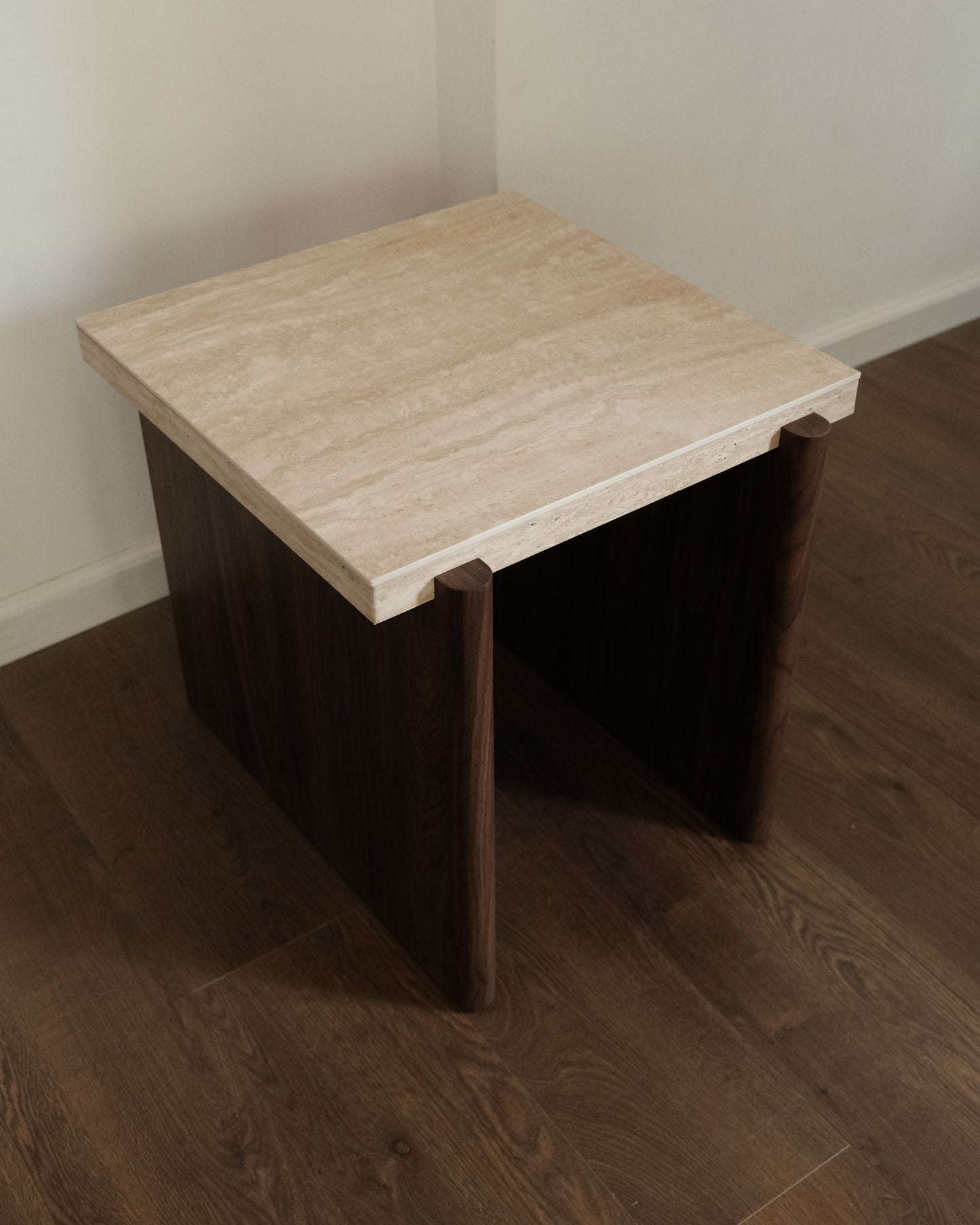 Oscar Side table