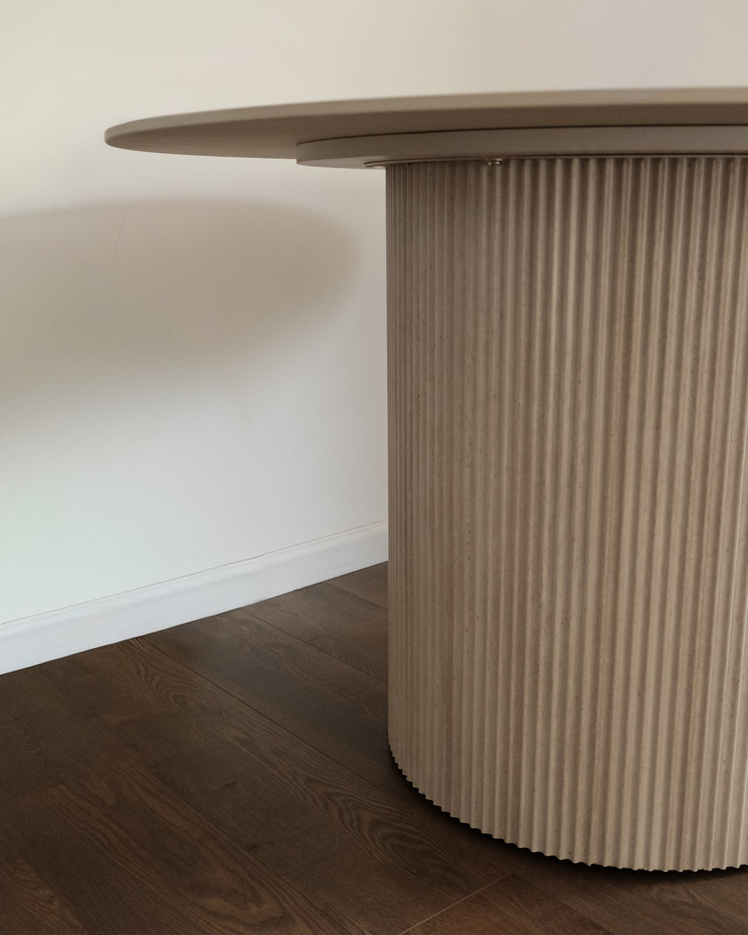 Karo - Dining table