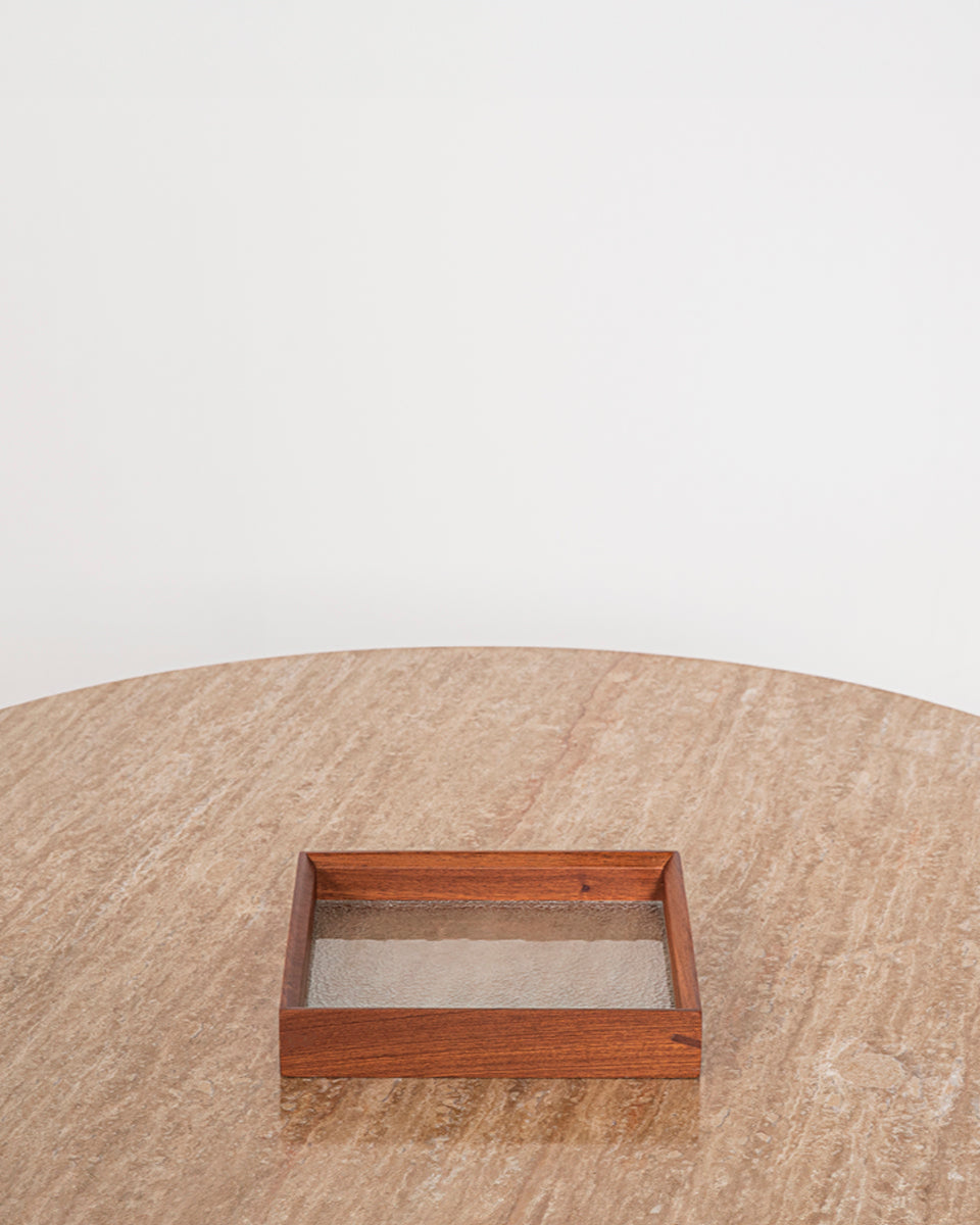 BROWN TRAY WITH GLASS